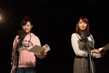 「声ガール！」より福原遥（左）と戸松遥（右）。