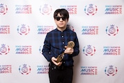 「BEST ALTERNATIVE ARTIST」を受賞したCornelius。
