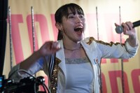 アップアップガールズ（仮）の佐保明梨。（写真提供：T-Palette Records）