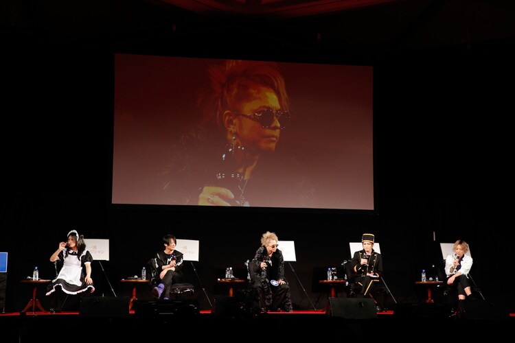 Hydeイベントにteru飛び入りで会場騒然 全国ツアー告知にファン歓喜 イベントレポート 音楽ナタリー