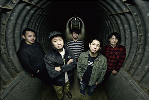 NUBOのベーシストK-zoo、昨日の公演をもって脱退