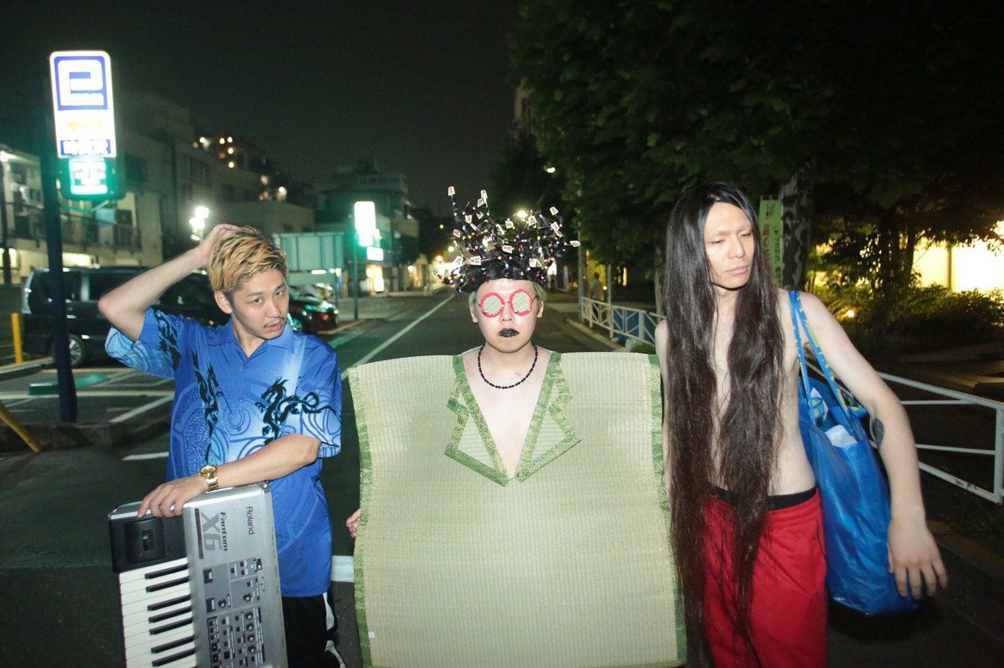 g.a.g。右がプラズマ。