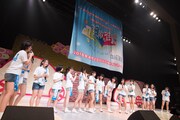 AKB48チーム8の4周年公演発表時の様子。(c)AKS