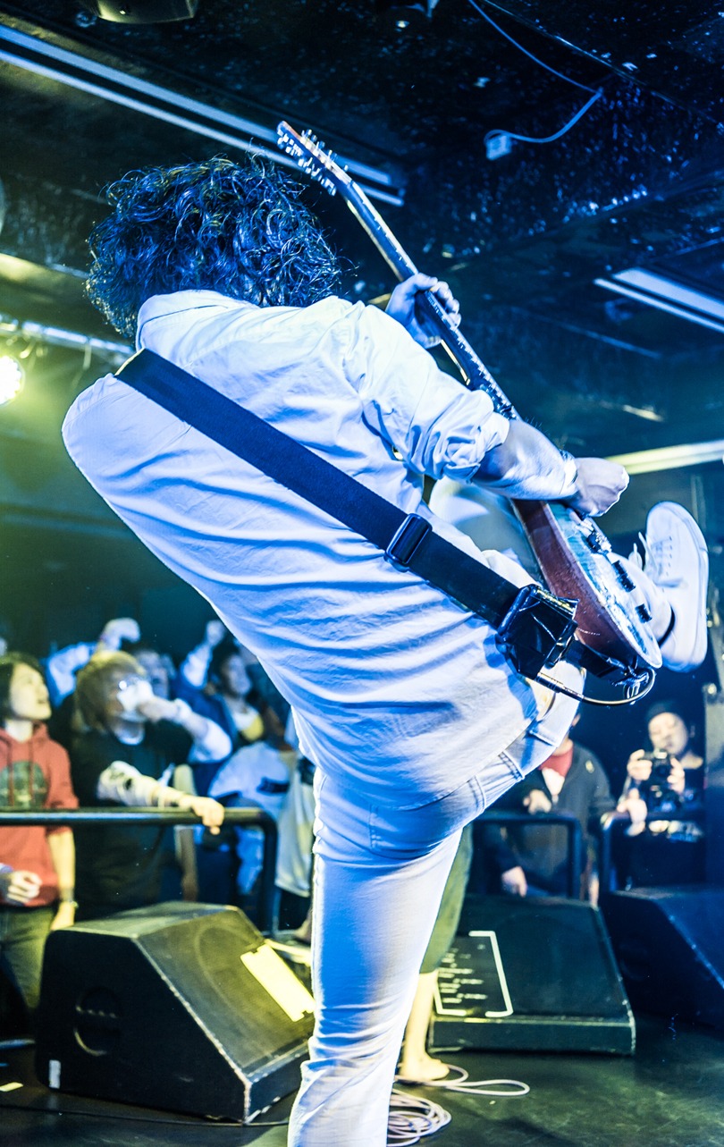 萩原（G / カミツキサポートメンバー）（Photo by Shin Ishihara）