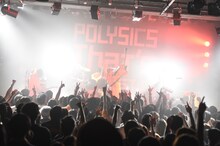 POLYSICS「結成20周年記念TOUR "That's Fantastic!" ～Hello! We are New POLYSICS!!!!～」東京・LIQUIDROOM公演の様子。（撮影：緒車寿一）