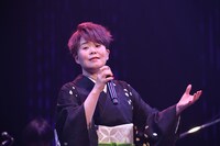 島津亜矢（写真提供：ポニーキャニオン）