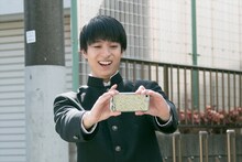 dTVオリジナル「ドラマ配信ボーイ ～ボクがYouTuberになった理由～」より和田颯。
