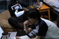 dTVオリジナル「ドラマ配信ボーイ ～ボクがYouTuberになった理由～」より。