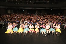 大阪☆春夏秋冬と東京女子流。（写真提供：エイベックス）