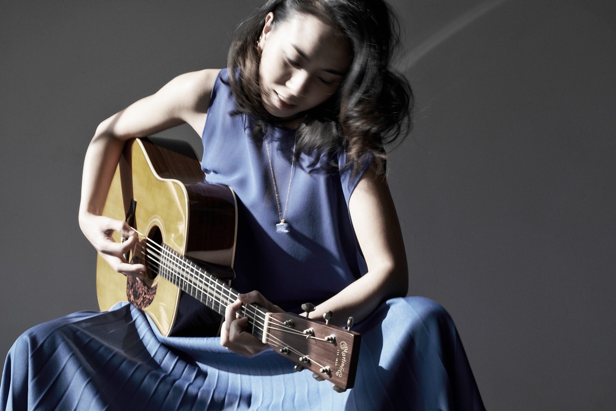 LOVE初ベストは“元気印”と“少し大人な”2枚組