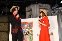 左から渡部秀、生駒里奈。