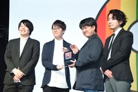 「第10回CDショップ大賞2018」授賞式の様子。