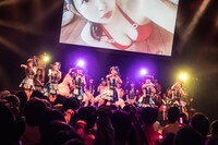 「アイドルカレッジ ベスト オブ ミュージック2018～神曲カウントダウン！全64曲の頂点はどれだ!?」の様子。（撮影：古川朋久）