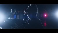 MAN WITH A MISSION「The Anthem」のミュージックビデオのワンシーン。