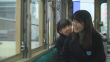 「STU48の瀬戸内めぐり旅」のワンシーン。
