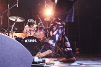 ドミコ（Photo by Ryosuke Yuasa）