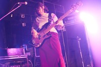 竹田綾子（MONO NO AWARE / B）（Photo by Ryosuke Yuasa）