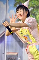 「播磨怜奈」のモノマネを披露する公野舞華。