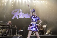 高城れに（Photo by HAJIME KAMIIISAKA）