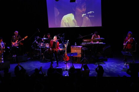 「T's PARTY」でのライブの様子。