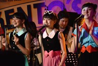 左から吉田万葉、井上姫月、星里奈。