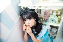 12月に掲載された中山莉子。