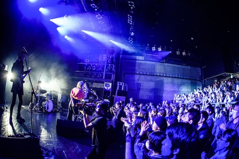 「RAMMELLS 1st album "Authentic" release ONEMAN SHOW」の様子。