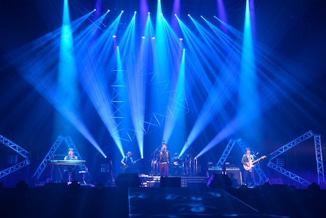 「25th Anniversary DEEN LIVE JOY Special 日本武道館2018」の様子。