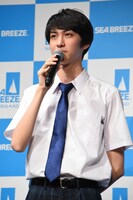 「好きになりそう」とセリフを言う古川毅（SUPER★DRAGON）。