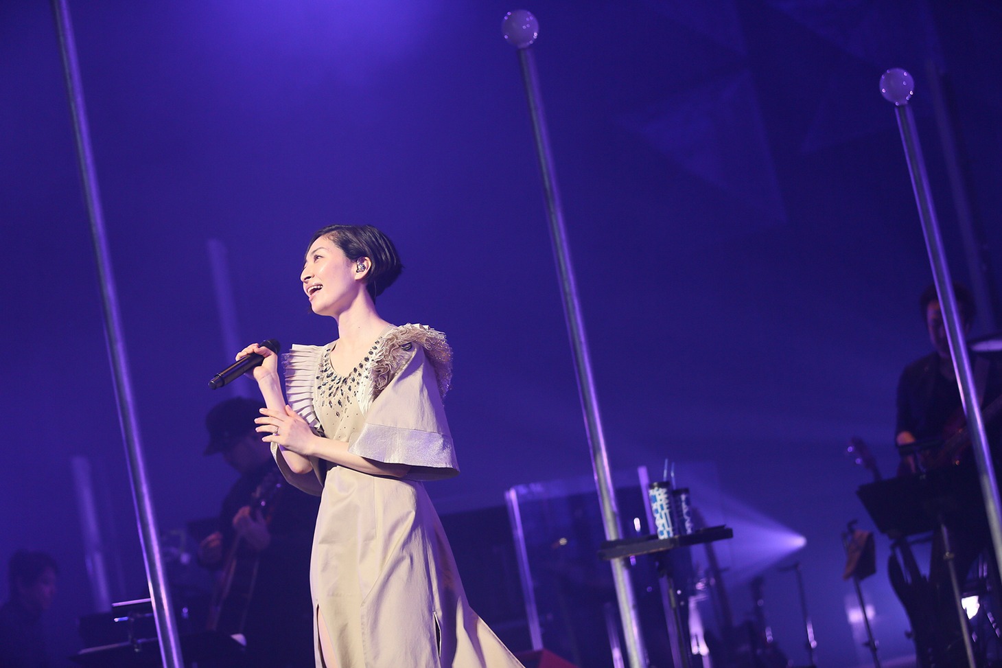 坂本真綾「坂本真綾 LIVE TOUR 2018“ALL CLEAR”」大阪・大阪国際会議場公演の様子。（写真提供：FlyingDog）