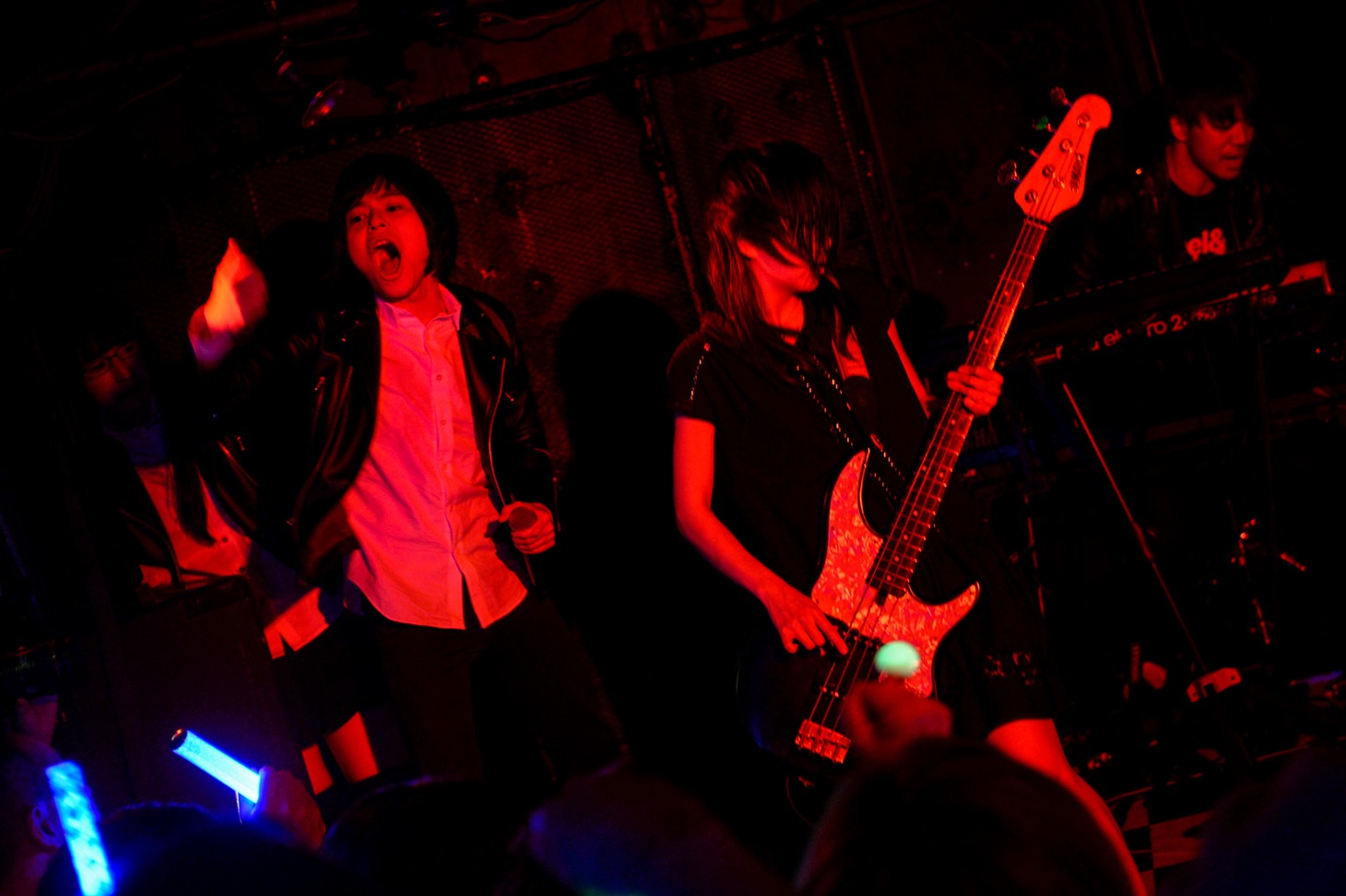 THE 夏の魔物「THE 夏の魔物 TOUR 2018 BANDの魔物」東京・下北沢SHELTER公演の様子。（撮影：岸田哲平）