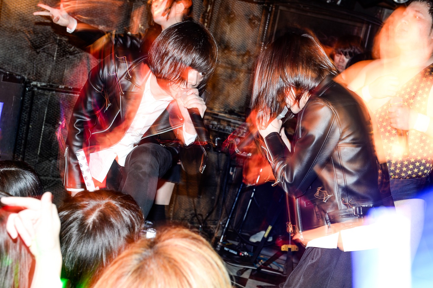 THE 夏の魔物「THE 夏の魔物 TOUR 2018 BANDの魔物」東京・下北沢SHELTER公演の様子。（撮影：岸田哲平）