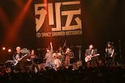 「スペースシャワー列伝 JAPAN TOUR 2018」東京・マイナビBLITZ赤坂公演でのアンコールの様子。(撮影:古渓一道)