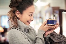 安室奈美恵「GIFT」より、北海道・小樽でのオフショット。