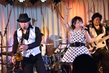 「ハコイリ▽ムスメ『青春の音符たち』発売記念プレミアムライブツアー ～Respect for おニャン子クラブ～」の様子。