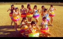 虹のコンキスタドール「トライアングル・ドリーマー」ミュージックビデオのワンシーン。