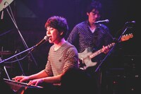 hello!のステージに出演した磯貝サイモン。（撮影：鈴木友莉）