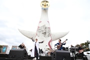 DREAMS COME TRUE「DREAMS COME TRUE Special Live」の様子。