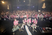 SILENT SIREN「天下一品 presents SILENT SIREN LIVE TOUR 2018 ～"Girls will be Bears"TOUR～」神奈川・Yokohama Bay Hall公演の模様。（Photo by HAJIME KAMIIISAKA）