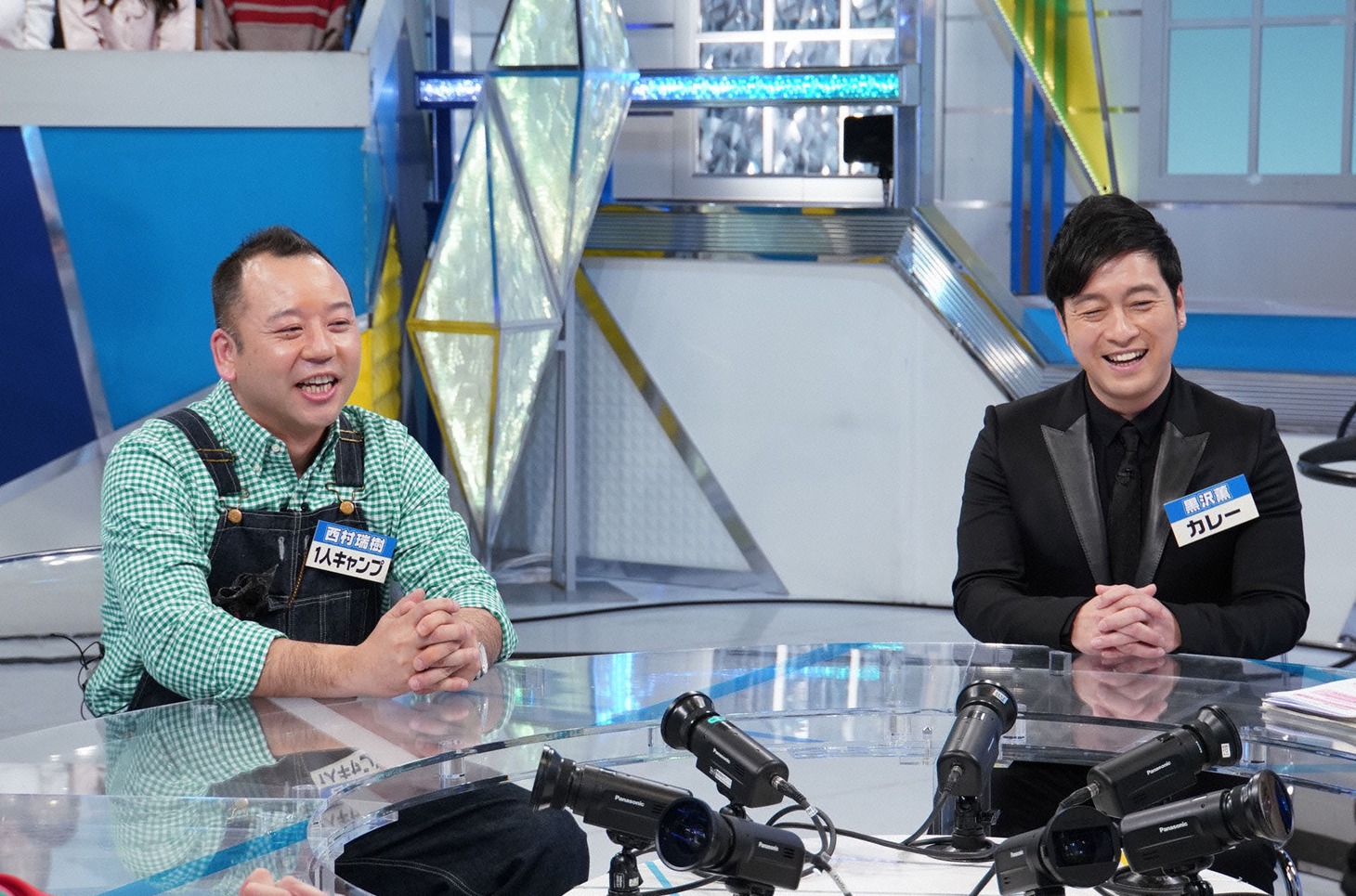 西村瑞樹（バイきんぐ）と黒沢薫（ゴスペラーズ）。(c)日本テレビ