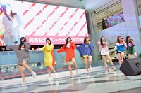 Chuning Candy「Dance with me」リリース記念イベントの様子。