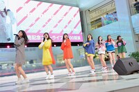 Chuning Candy「Dance with me」リリース記念イベントの様子。