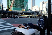 転校少女歌撃団「ショコラの独白」ミュージックビデオのオフショット。