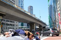 転校少女歌撃団「ショコラの独白」ミュージックビデオのオフショット。