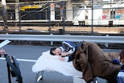 転校少女歌撃団「ショコラの独白」ミュージックビデオのオフショット。