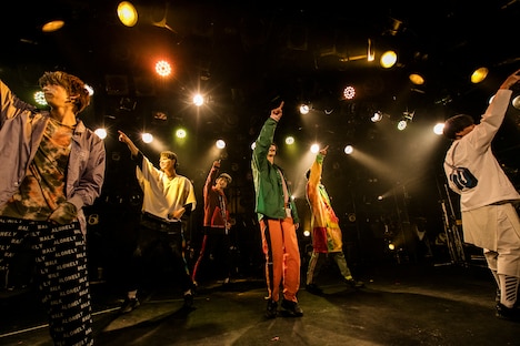 超特急（撮影：米山三郎 / 西村廣起）