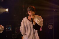 タカシ（撮影：米山三郎 / 西村廣起）