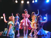 「チームしゃちほこ SPRING TOUR 2018～日本中でJUMP MAN！？幸せの使者は君だッ！～」石川・金沢EIGHT HALLの様子。（写真提供：ワーナーミュージック・ジャパン）