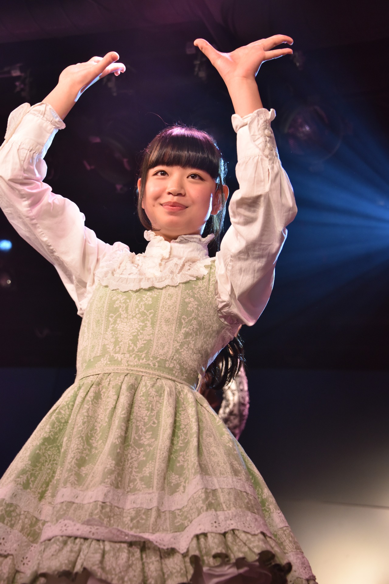 吉田万葉