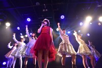 「ハコイリ▽ムスメの定期便3月号～君に出会えてよかった～」の様子。